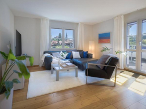 Apartment with Bed in Living Room